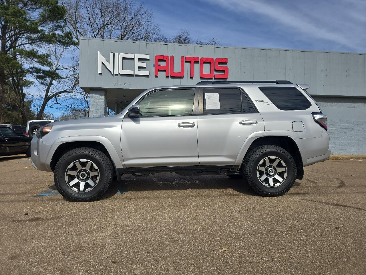 Toyota 4Runner TRD Off Road Premium 4WD (Natl) 2019