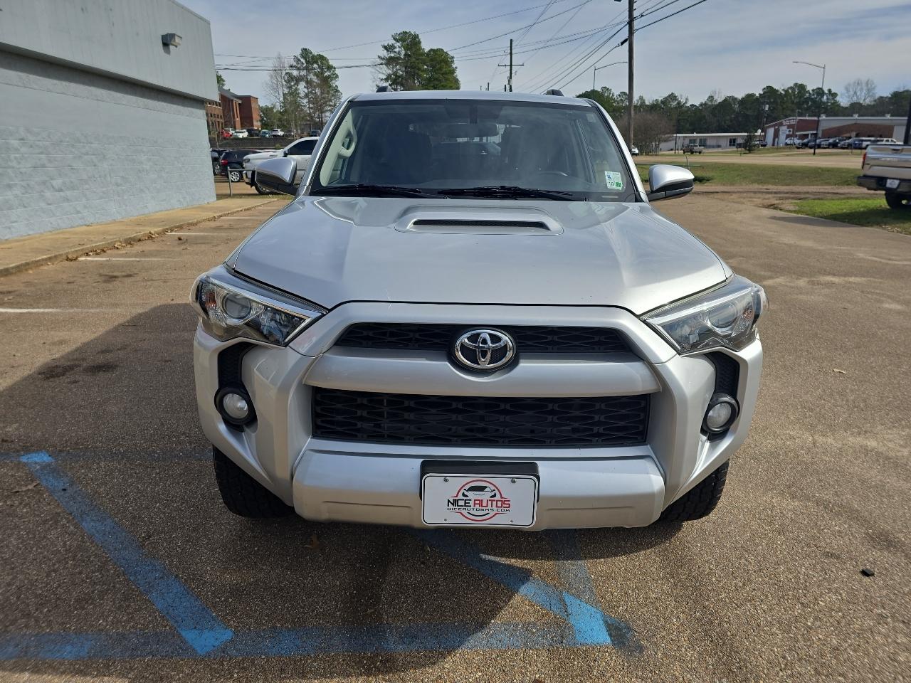 Toyota 4Runner TRD Off Road Premium 4WD (Natl) 2019