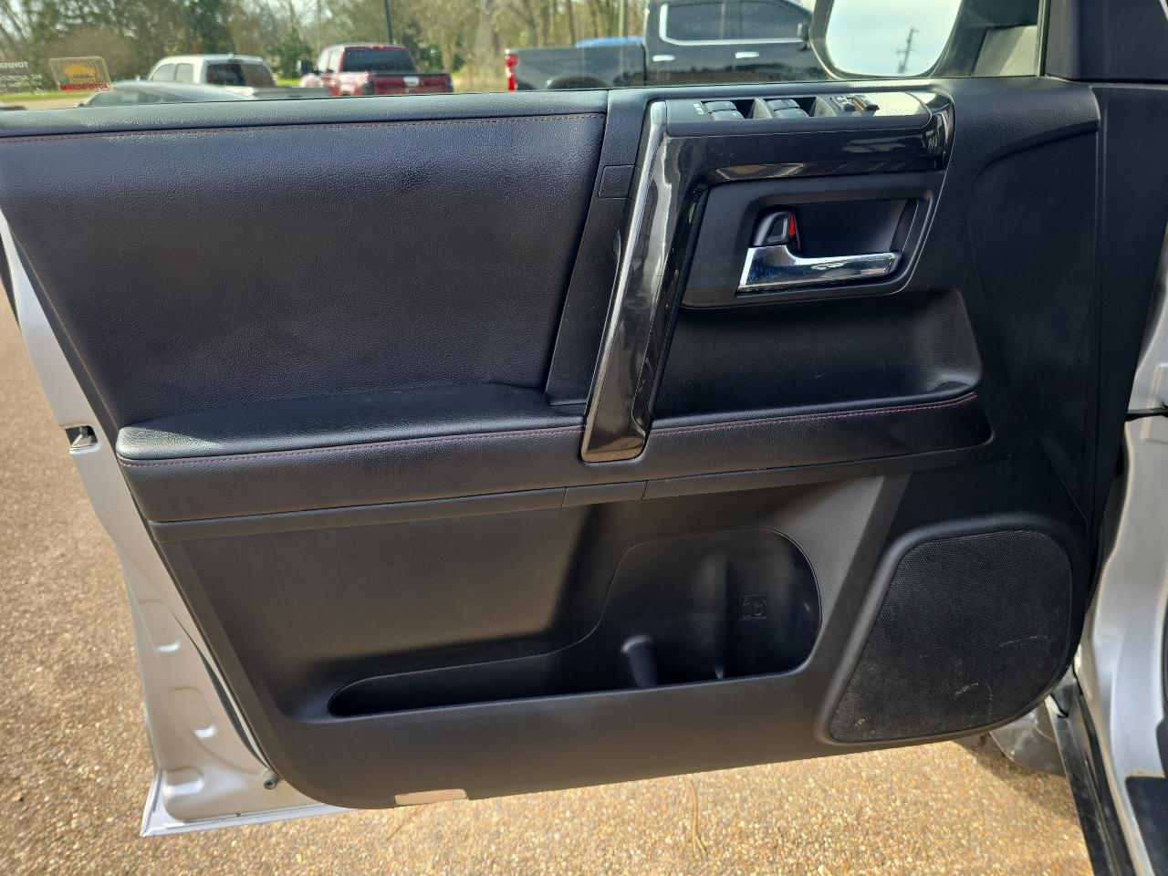 Toyota 4Runner TRD Off Road Premium 4WD (Natl) 2019