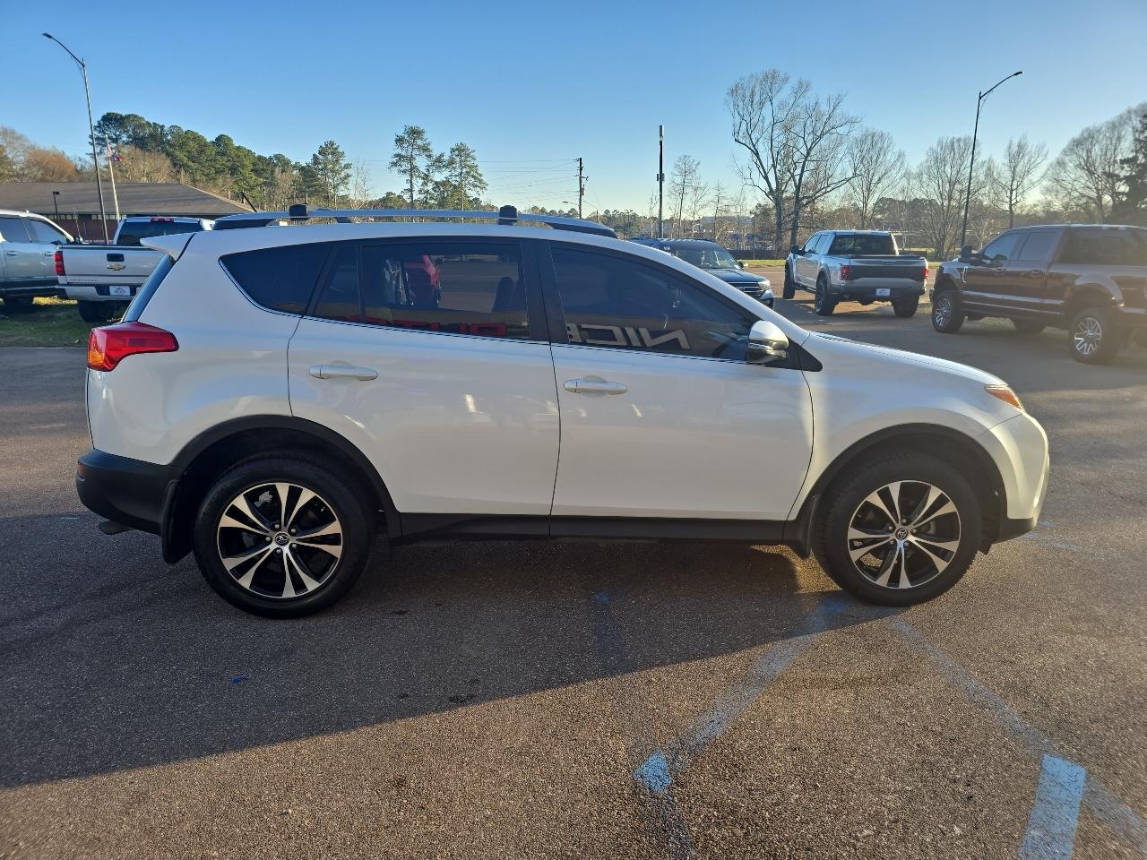 Toyota RAV4  2015