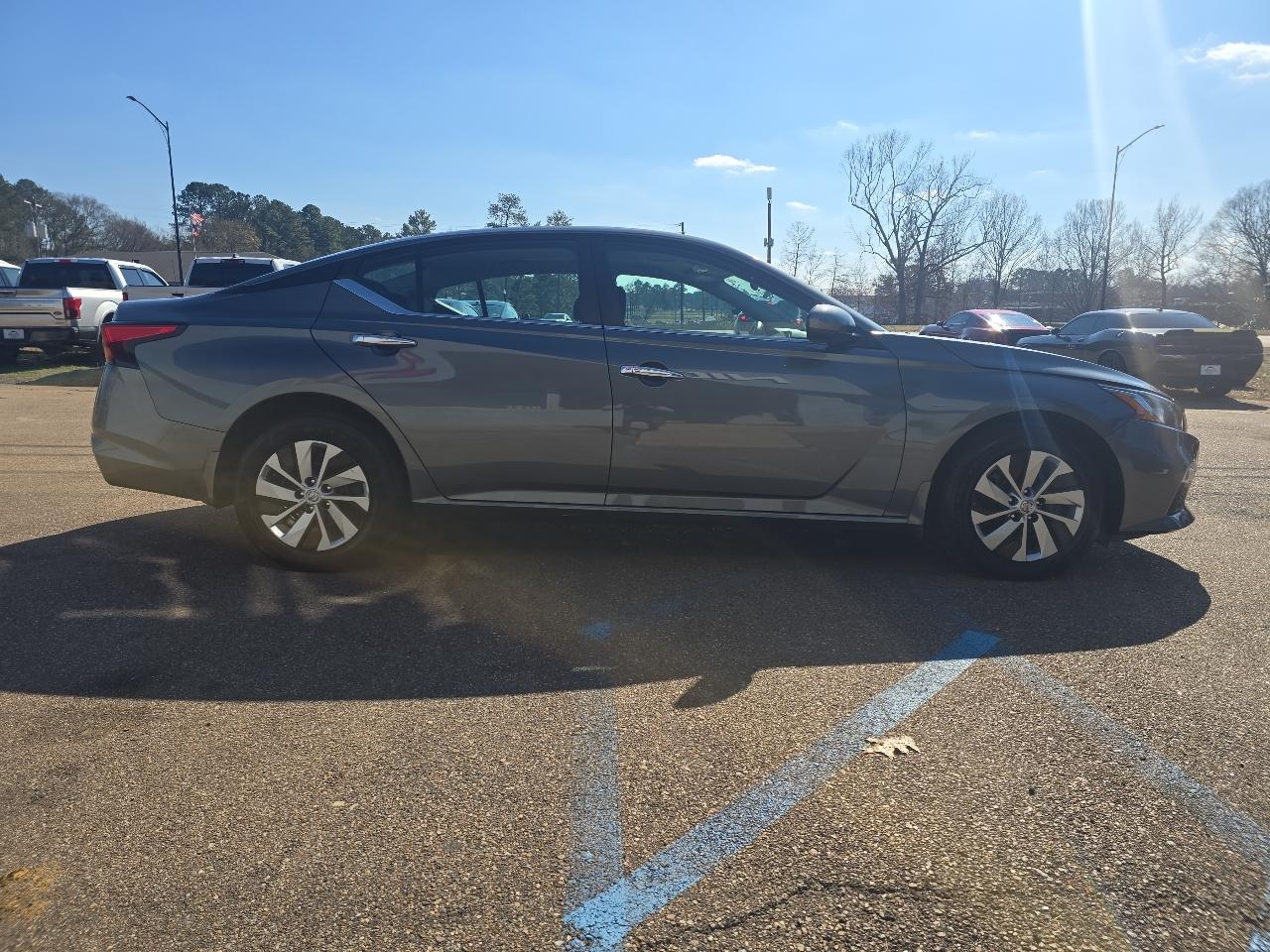 Nissan Altima S 4D Sedan AWD 2.5 2019