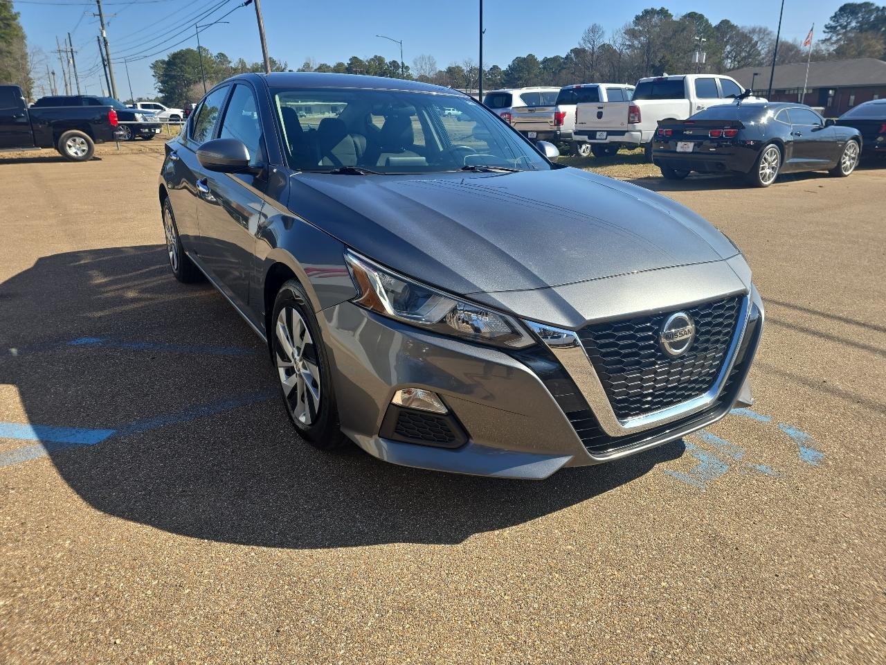 Nissan Altima S 4D Sedan AWD 2.5 2019