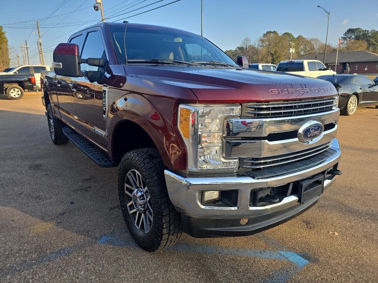 Ford F-250 SD Lariat Crew Cab 4WD 2017