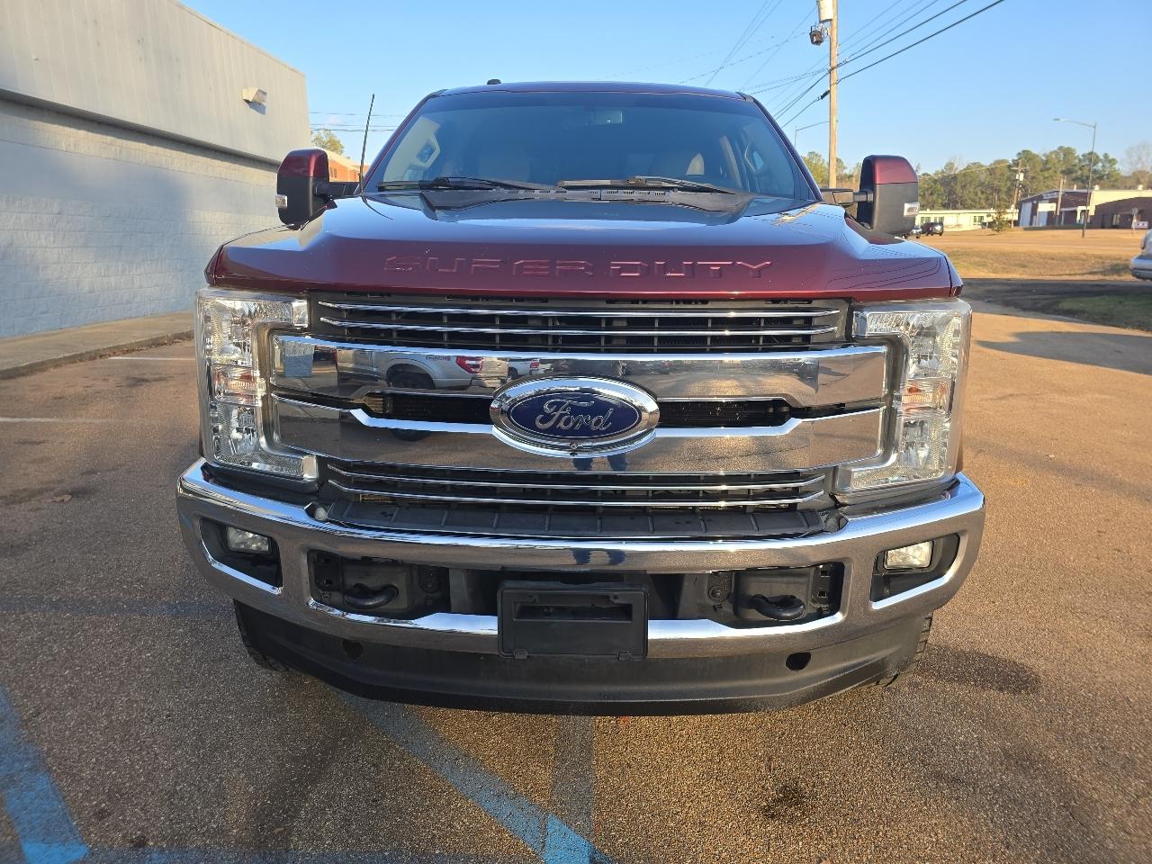 Ford F-250 SD Lariat Crew Cab 4WD 2017