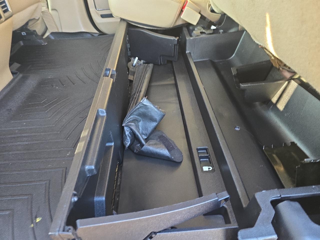 Ford F-250 SD Lariat Crew Cab 4WD 2017