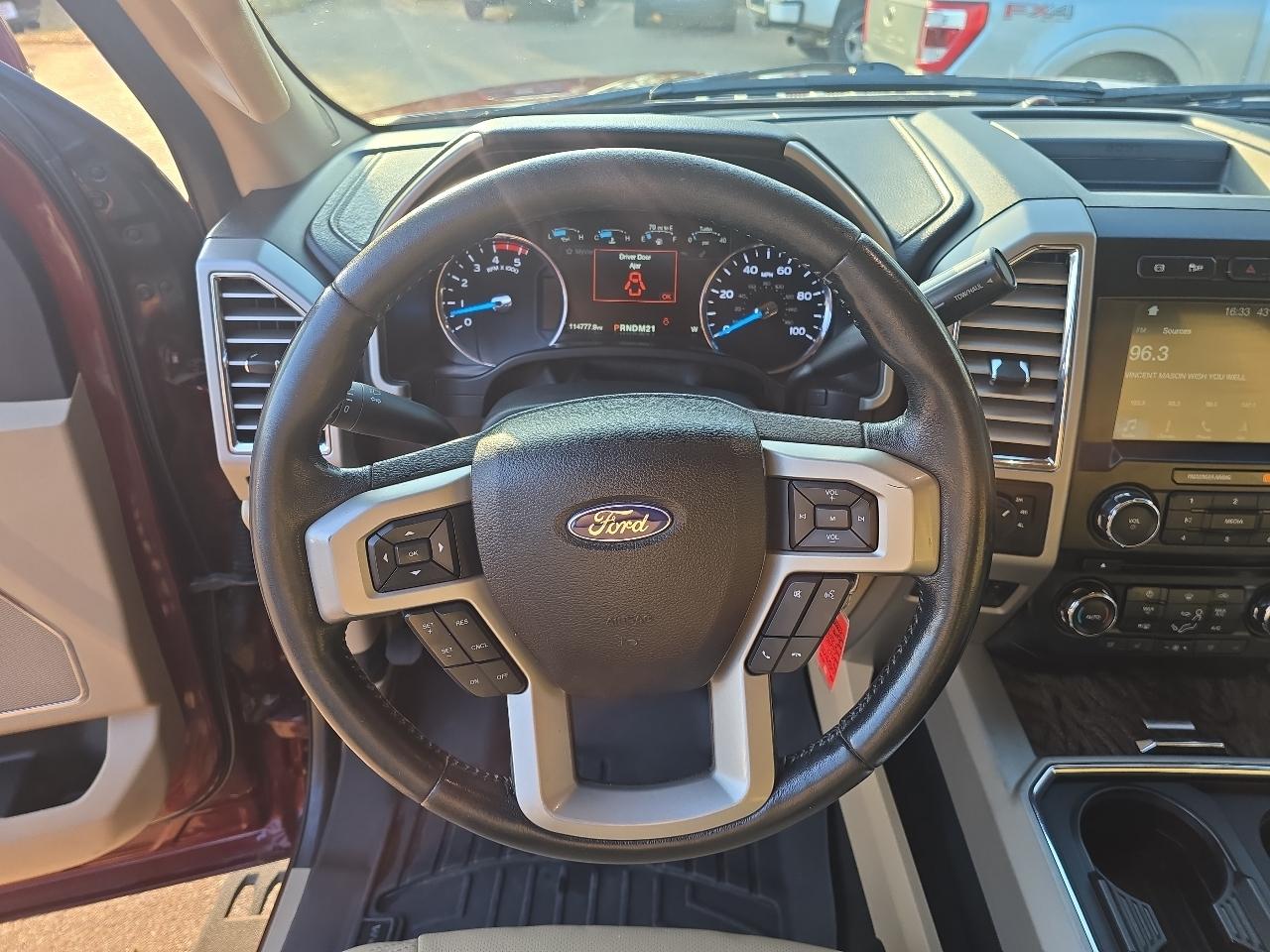 Ford F-250 SD Lariat Crew Cab 4WD 2017