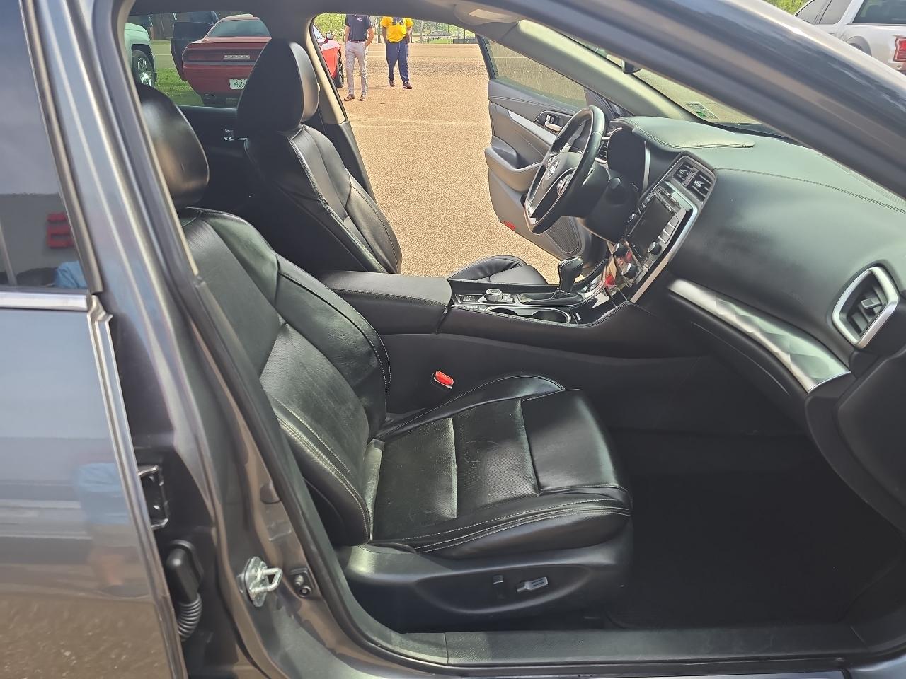 Nissan Maxima SV 3.5L *Ltd Avail* 2019