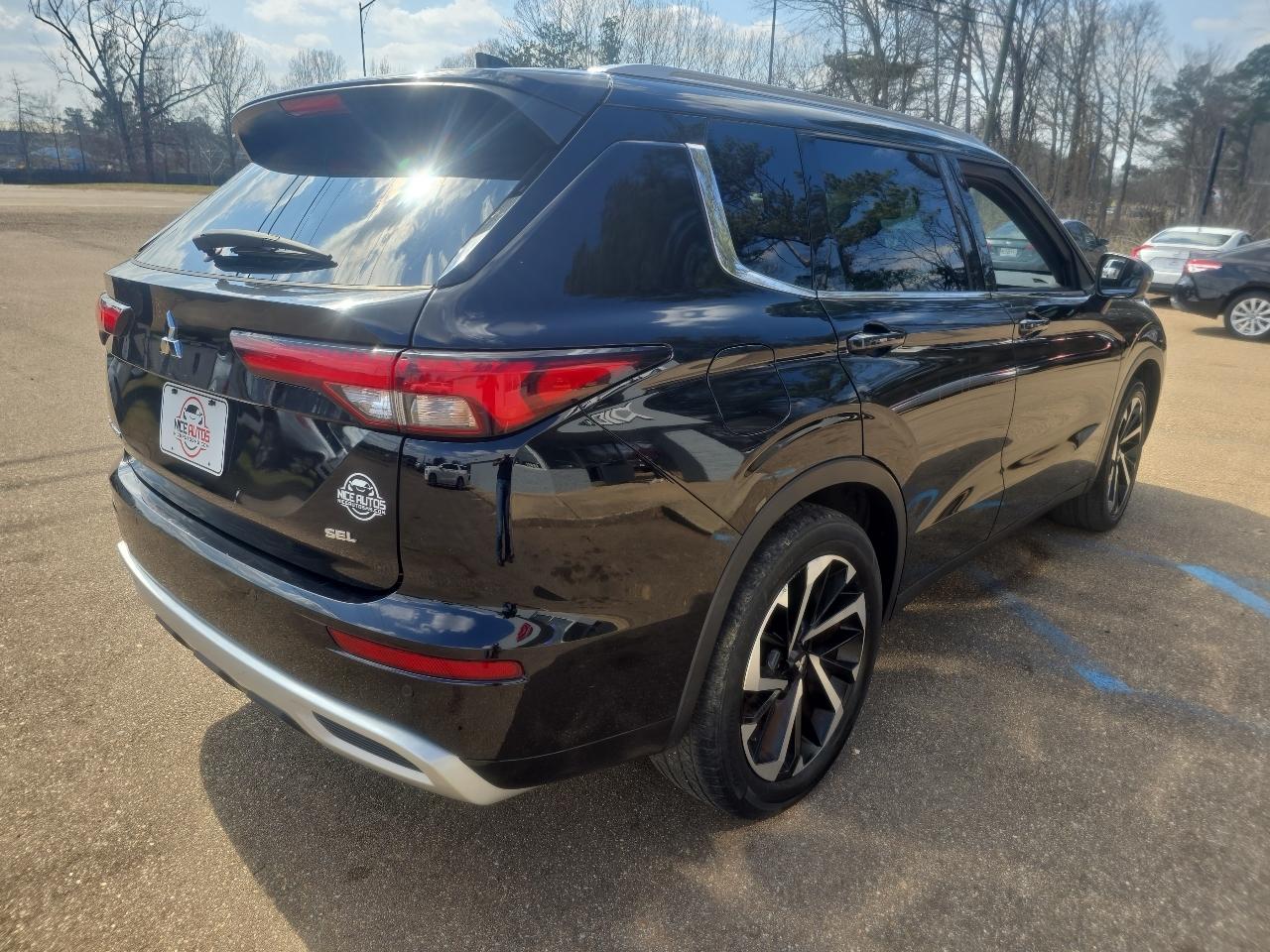 Mitsubishi Outlander  2022