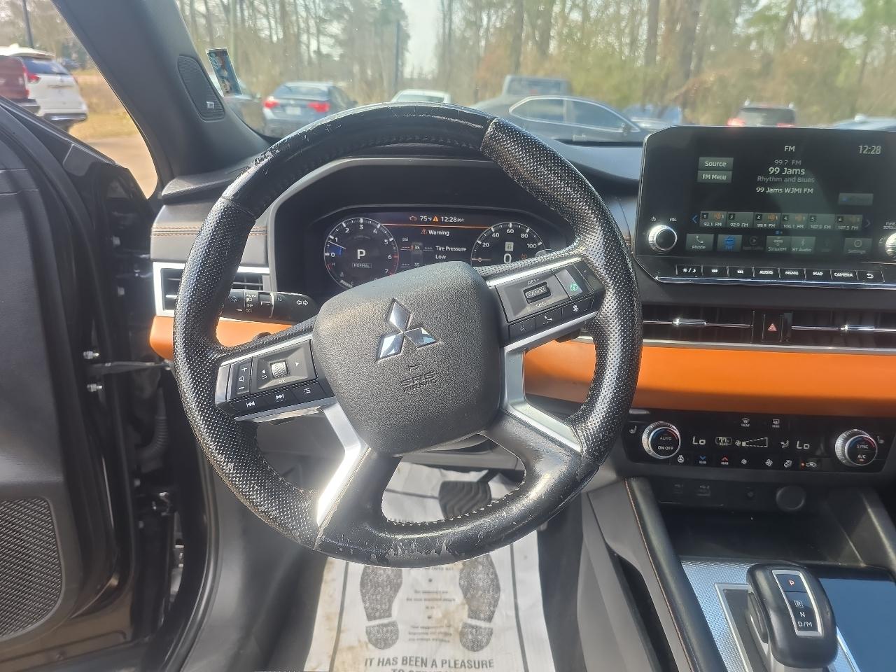 Mitsubishi Outlander  2022