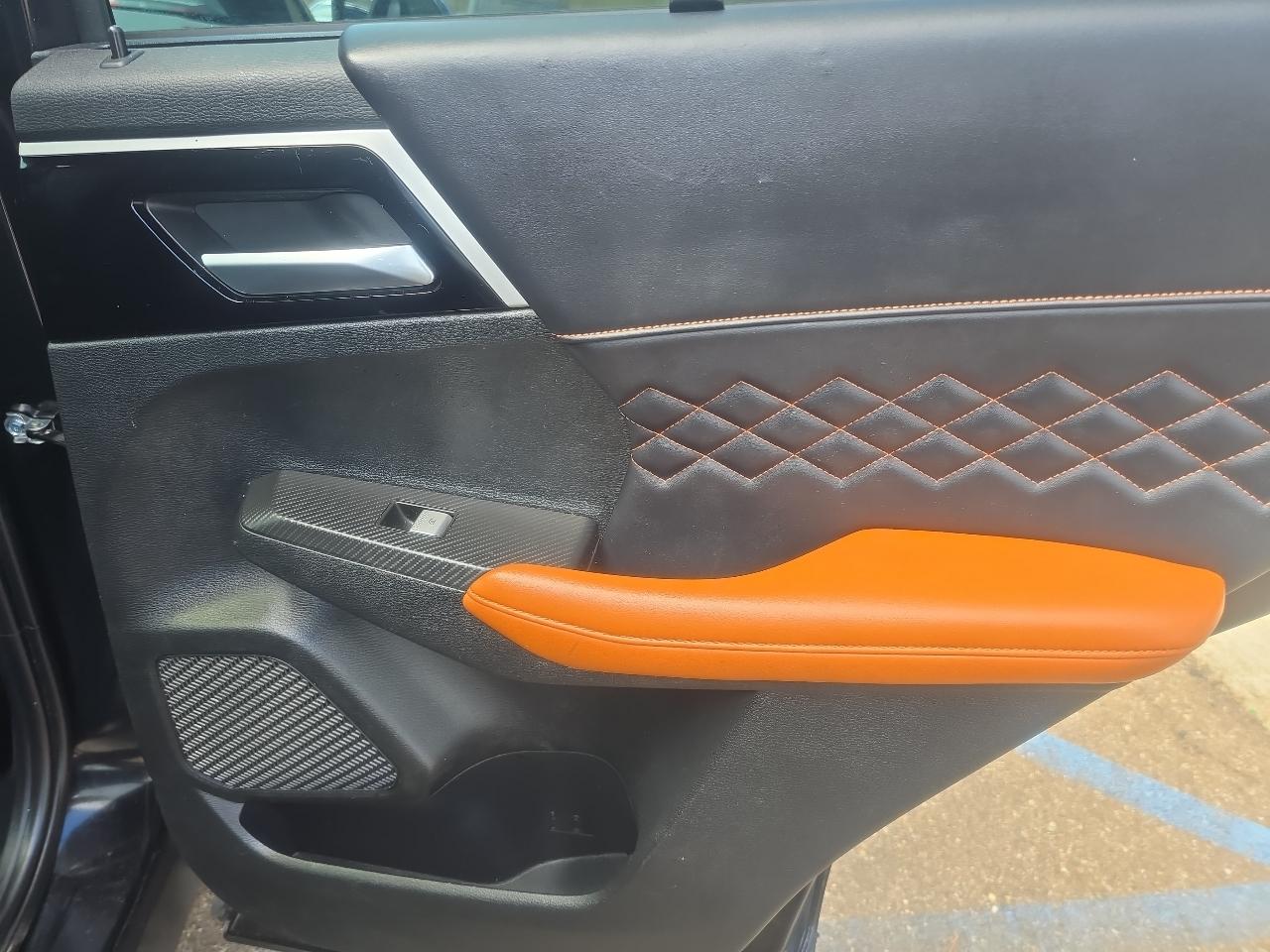 Mitsubishi Outlander  2022