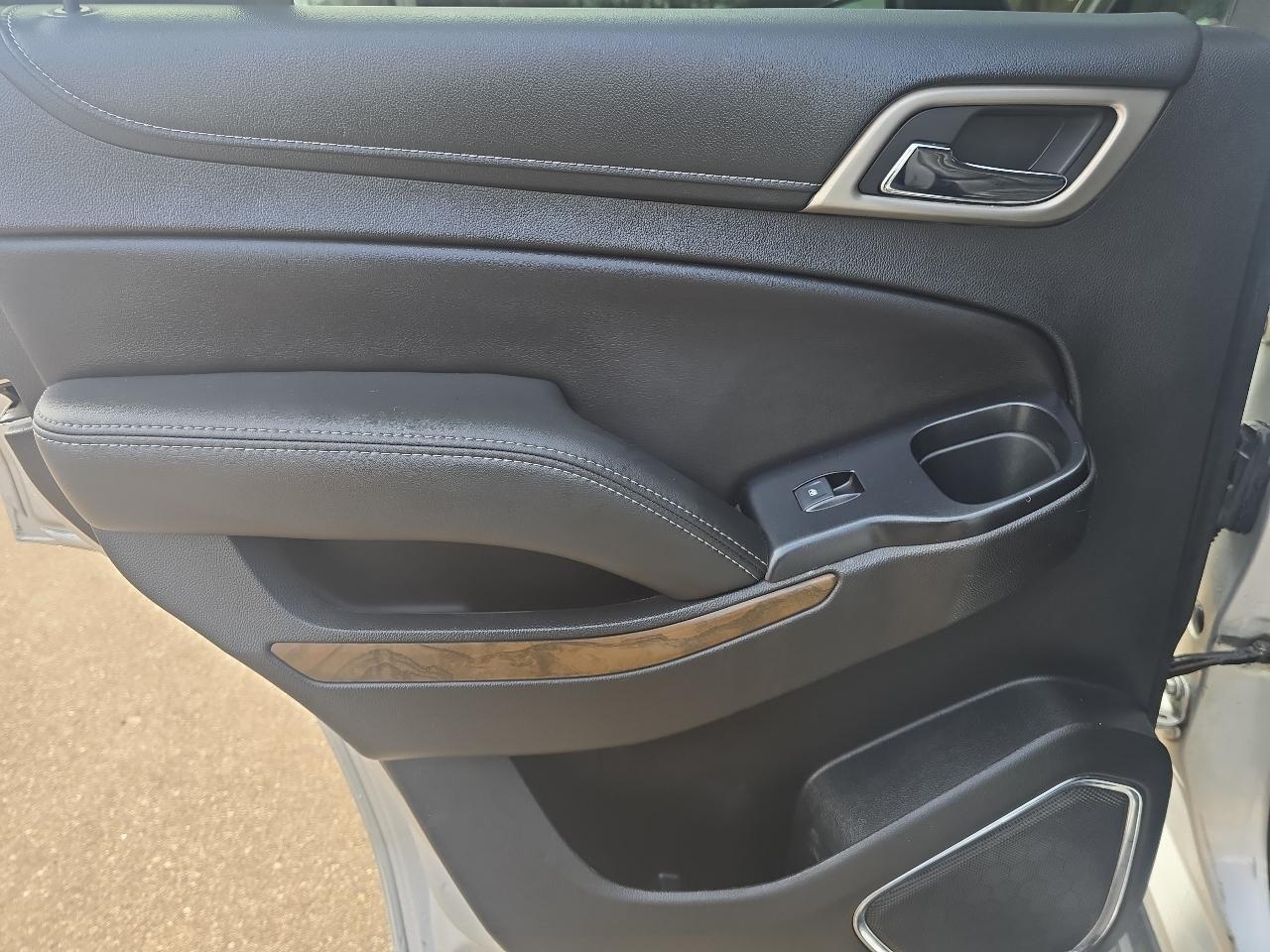 GMC Yukon Denali 4D SUV AWD 2018