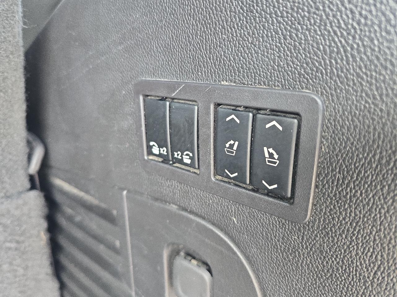 GMC Yukon Denali 4D SUV AWD 2018