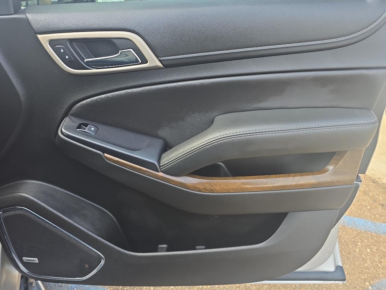 GMC Yukon Denali 4D SUV AWD 2018