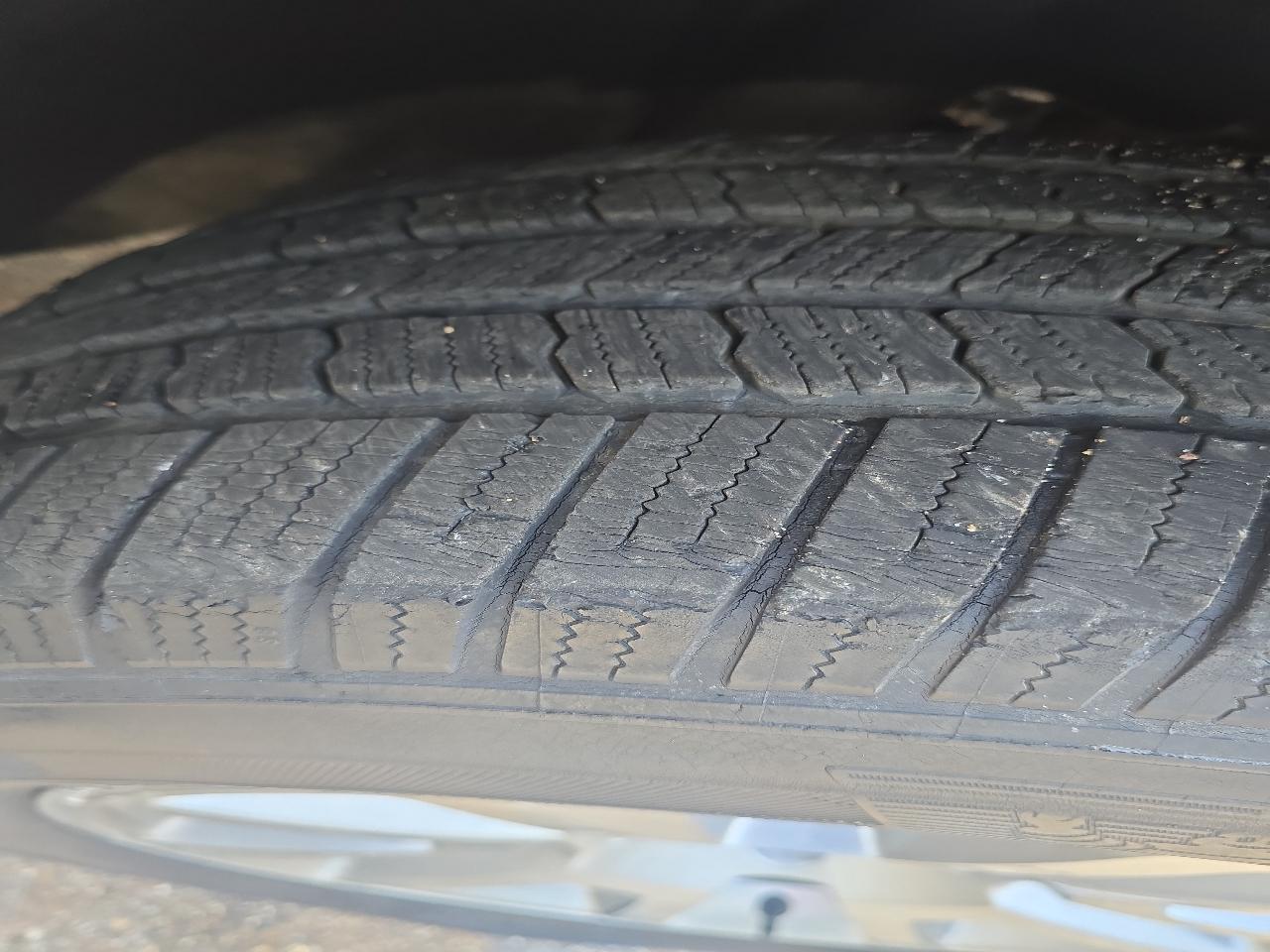 GMC Yukon Denali 4D SUV AWD 2018