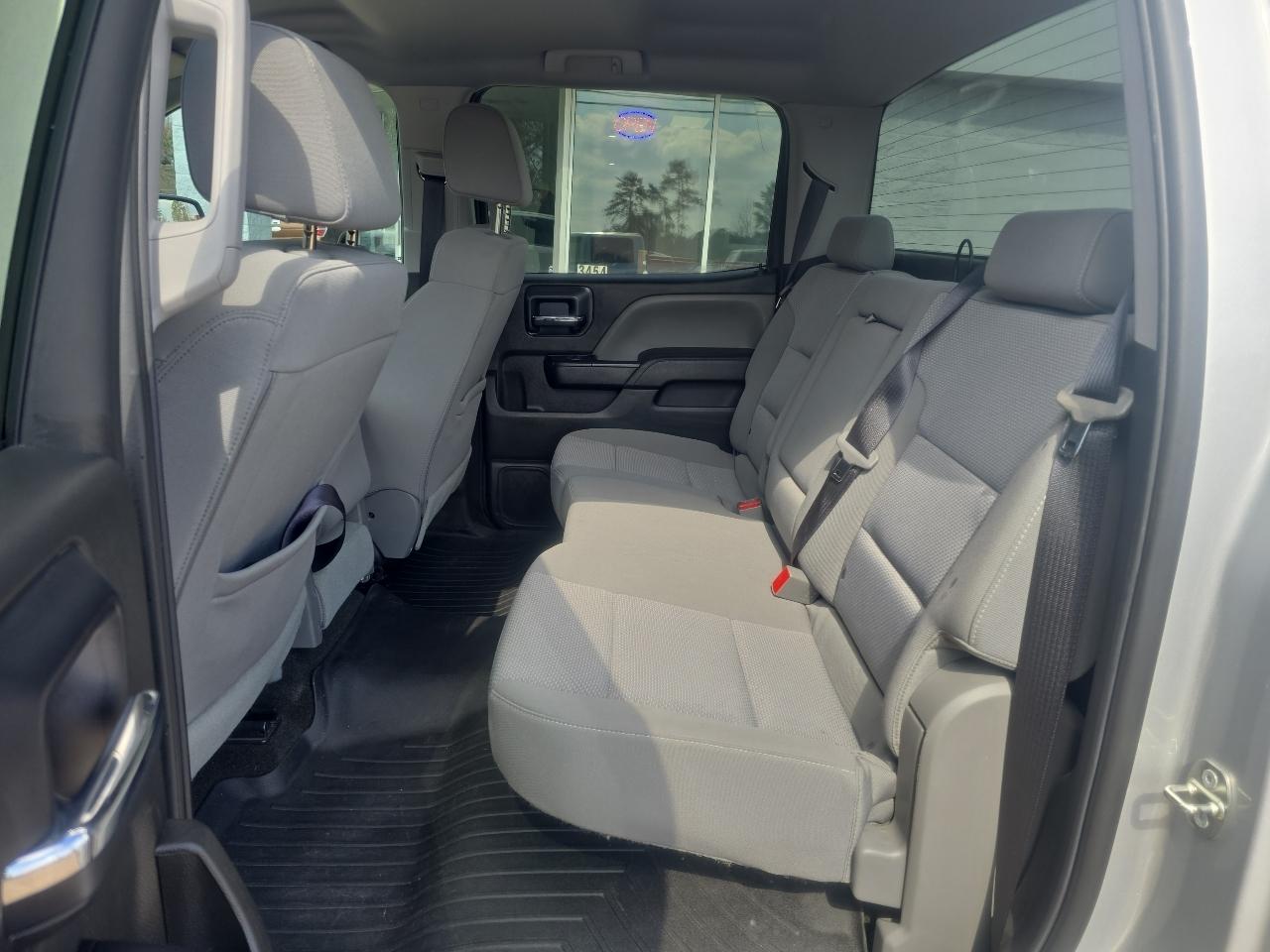 Chevrolet Silverado 1500 Custom Crew Cab 2WD SWB 2018