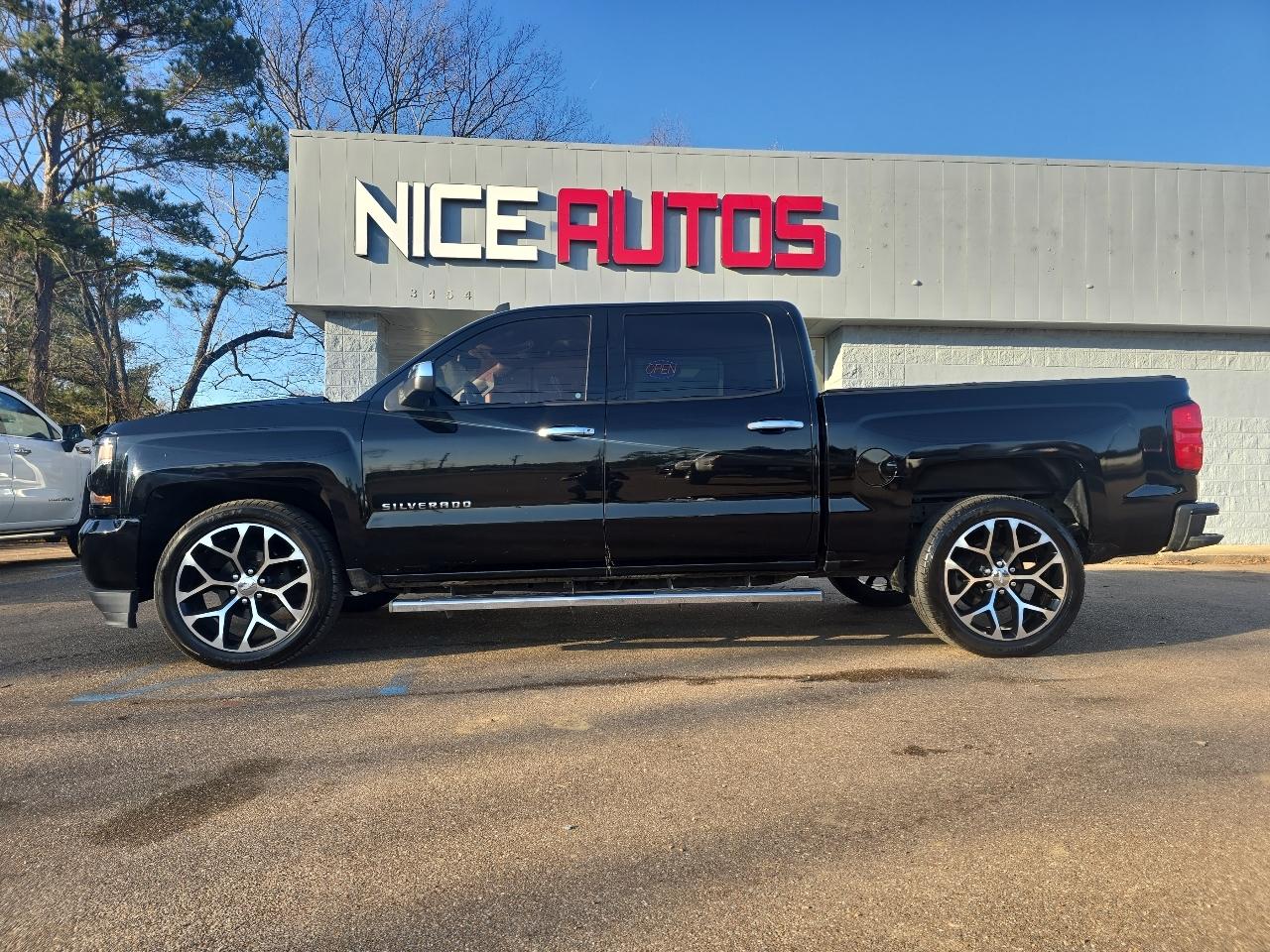 Chevrolet Silverado 1500 1LT Crew Cab 2WD 2017