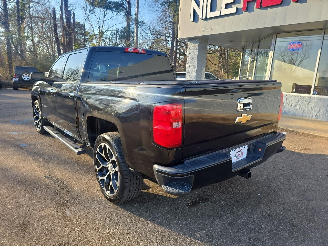 Chevrolet Silverado 1500 1LT Crew Cab 2WD 2017