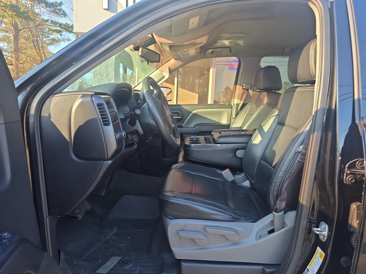 Chevrolet Silverado 1500 1LT Crew Cab 2WD 2017