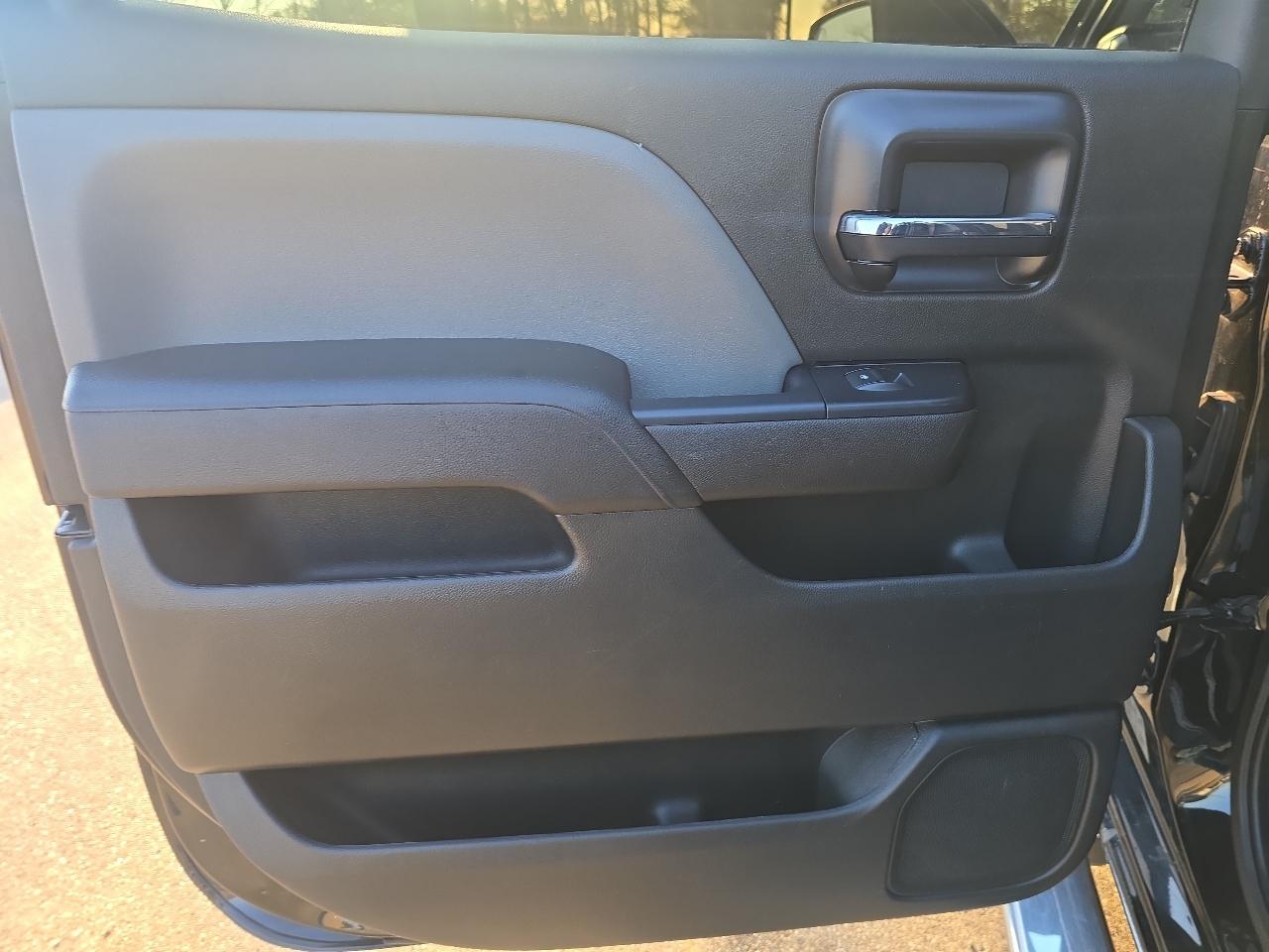 Chevrolet Silverado 1500 1LT Crew Cab 2WD 2017