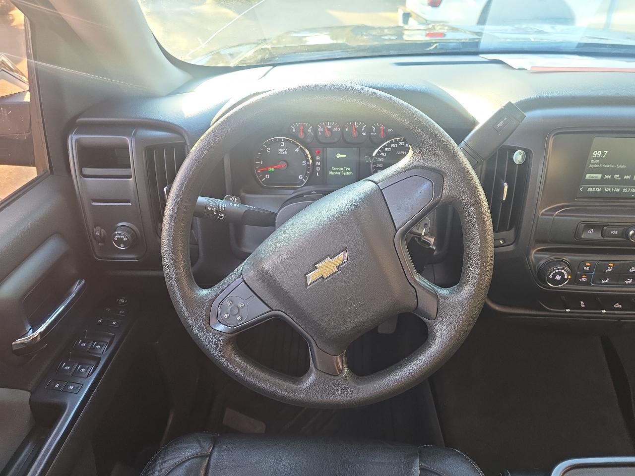 Chevrolet Silverado 1500 1LT Crew Cab 2WD 2017