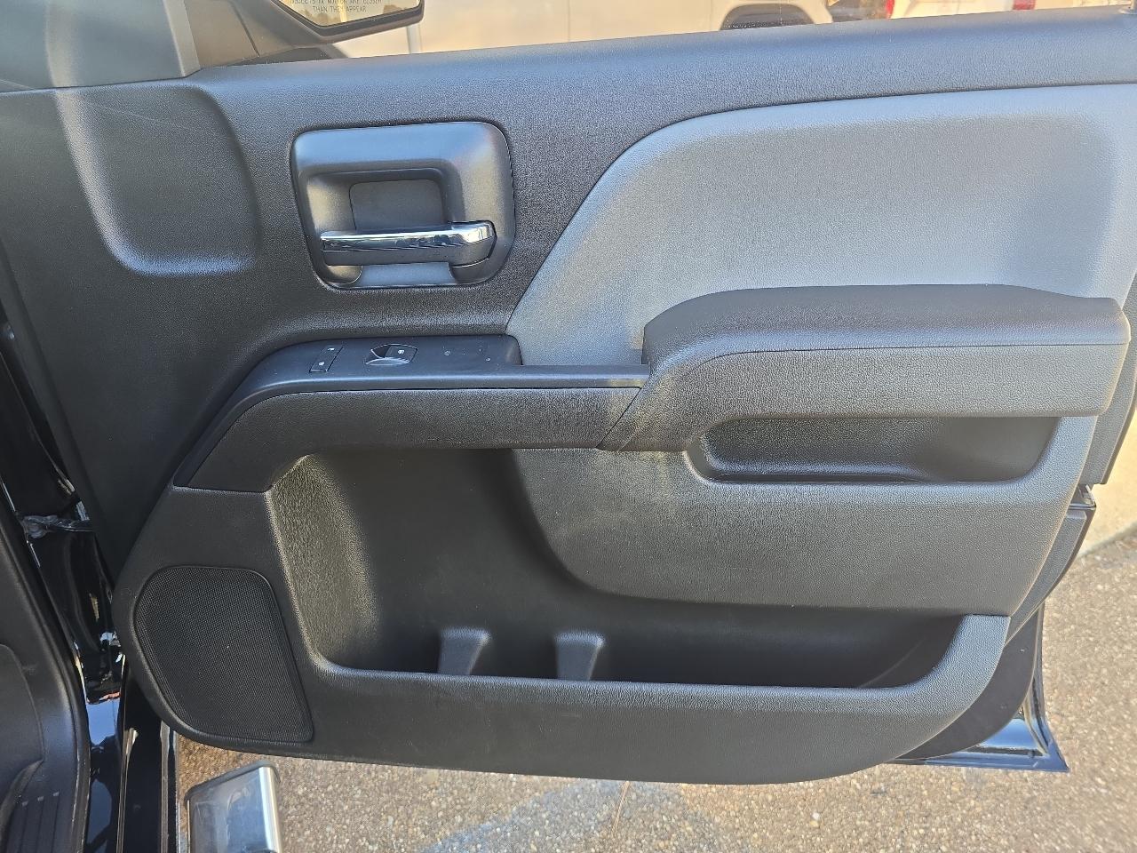 Chevrolet Silverado 1500 1LT Crew Cab 2WD 2017