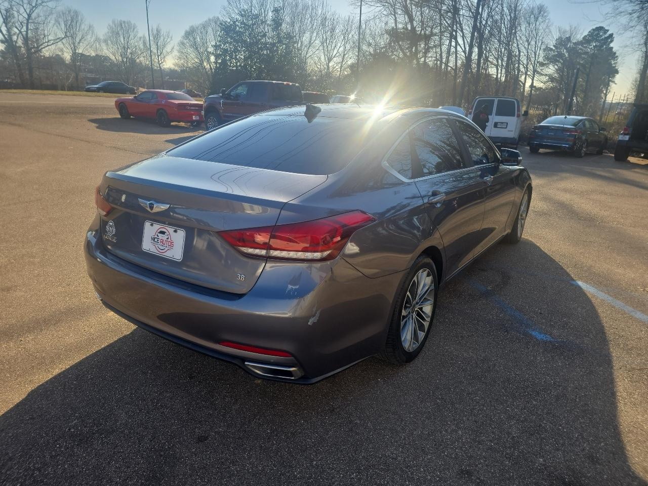 Hyundai Genesis  2015