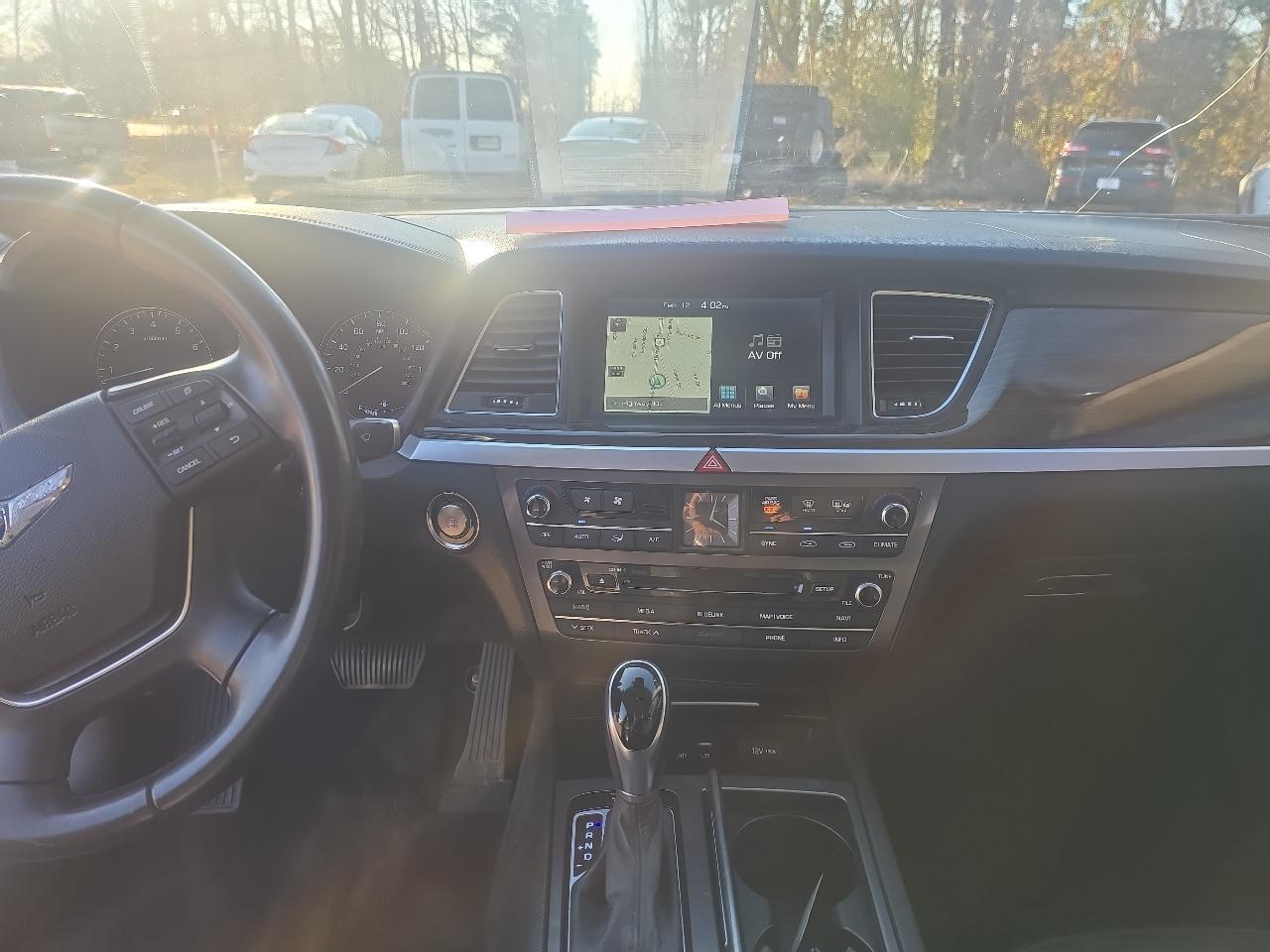 Hyundai Genesis  2015