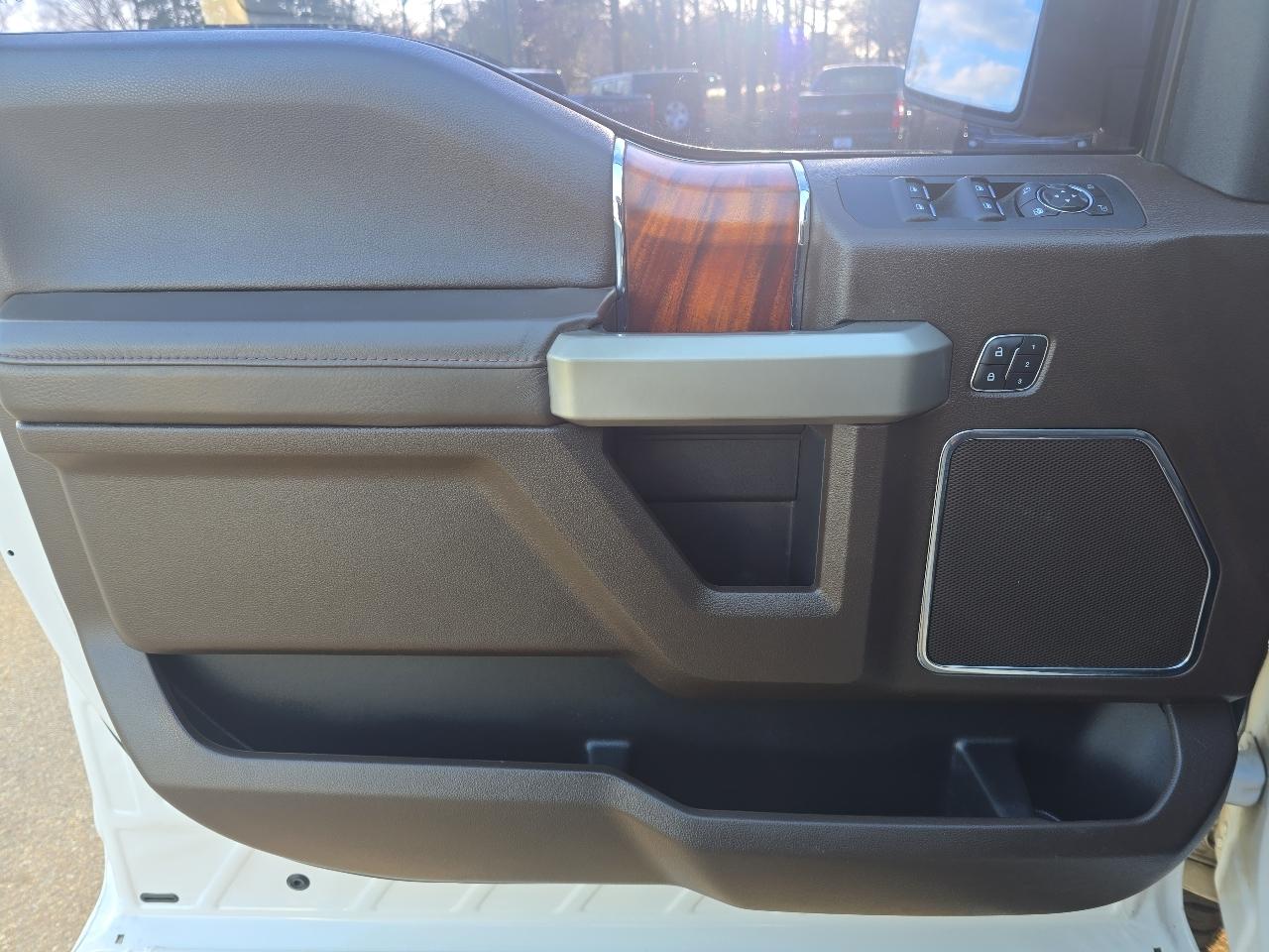 Ford F-150 4WD SuperCrew 145" King Ranch 2016