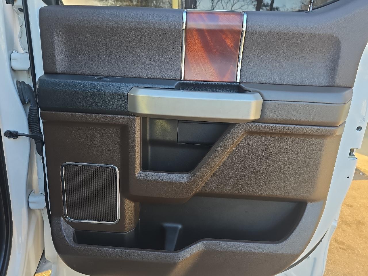 Ford F-150 4WD SuperCrew 145" King Ranch 2016