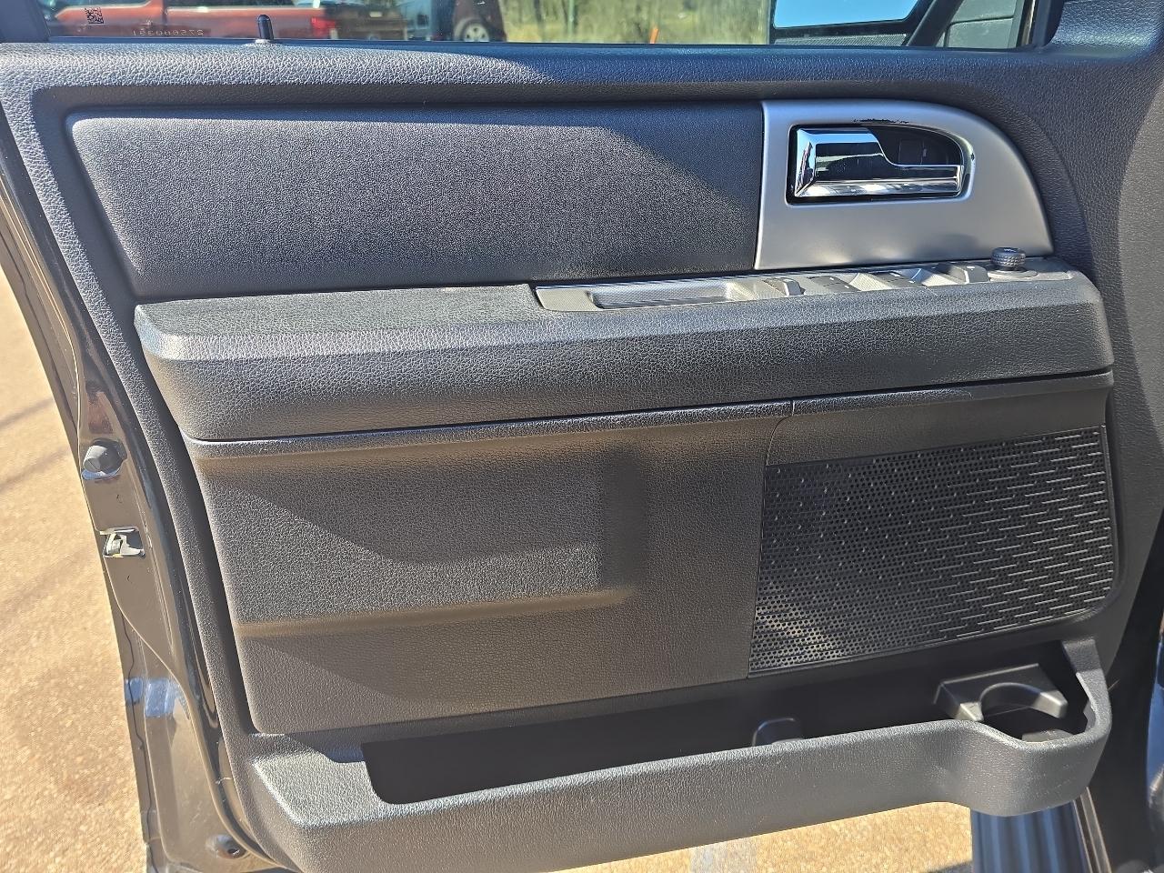 Ford Expedition  2017