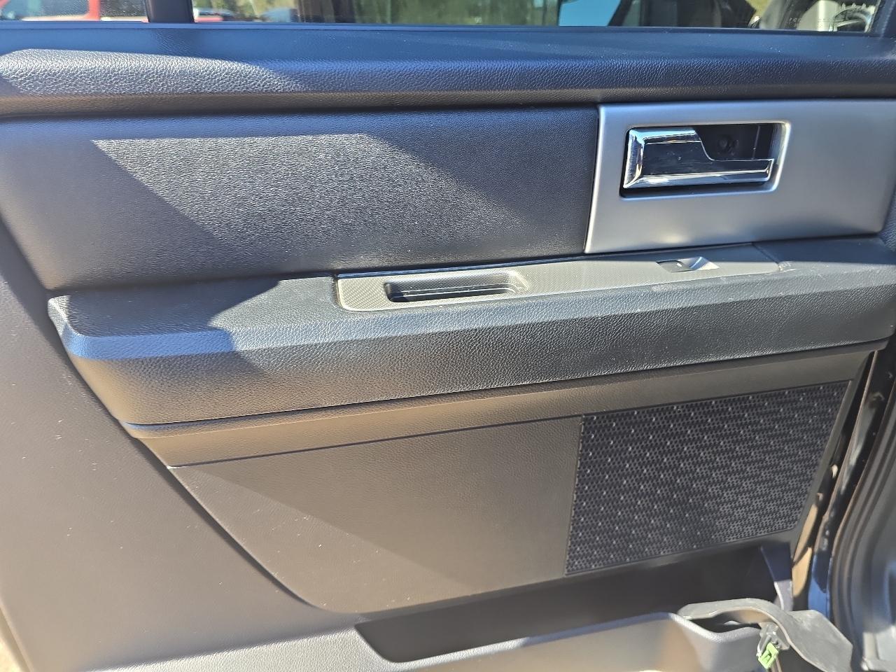 Ford Expedition  2017