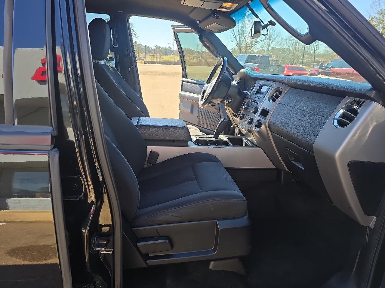 Ford Expedition  2017