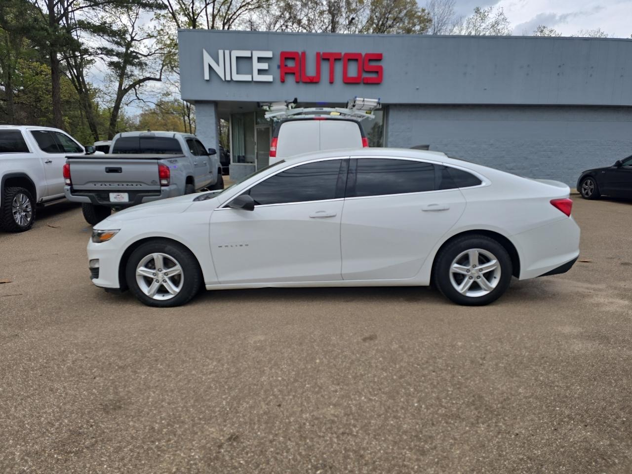 Chevrolet Malibu  2020