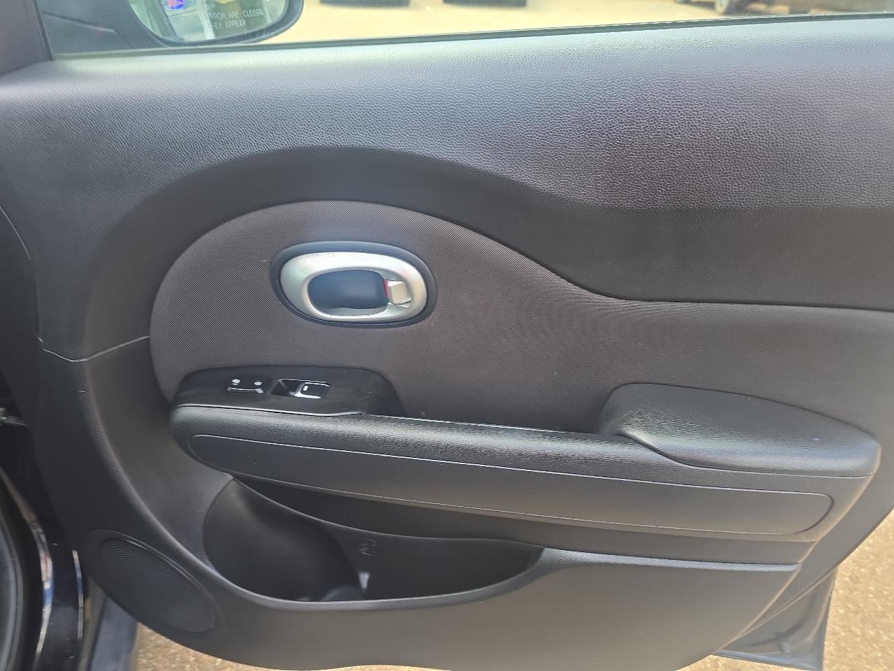 Kia Soul ! w/Premium Package 2019