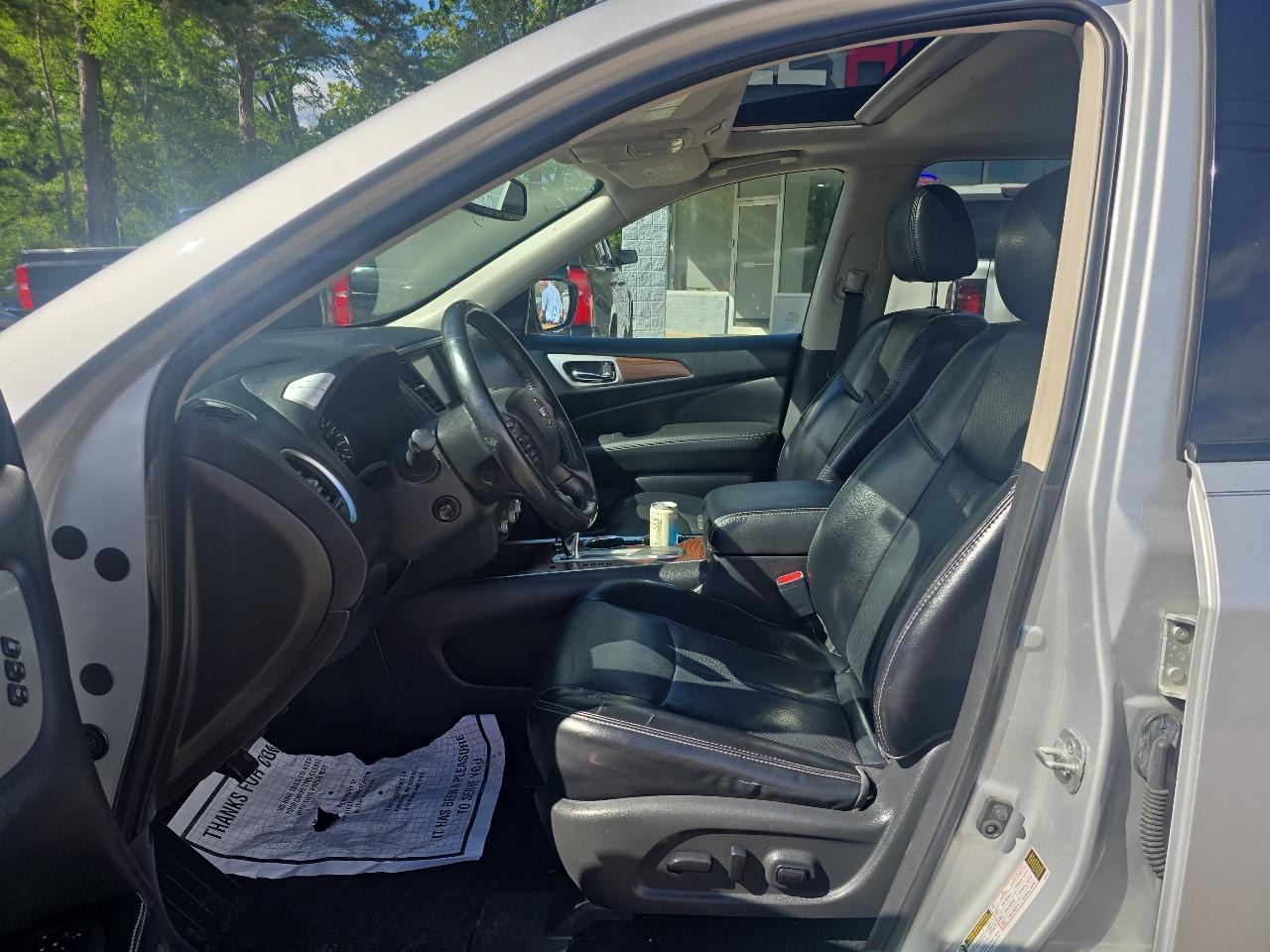 Nissan Pathfinder Platinum 4D SUV 4WD 2018