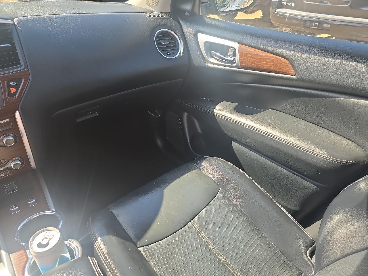 Nissan Pathfinder Platinum 4D SUV 4WD 2018