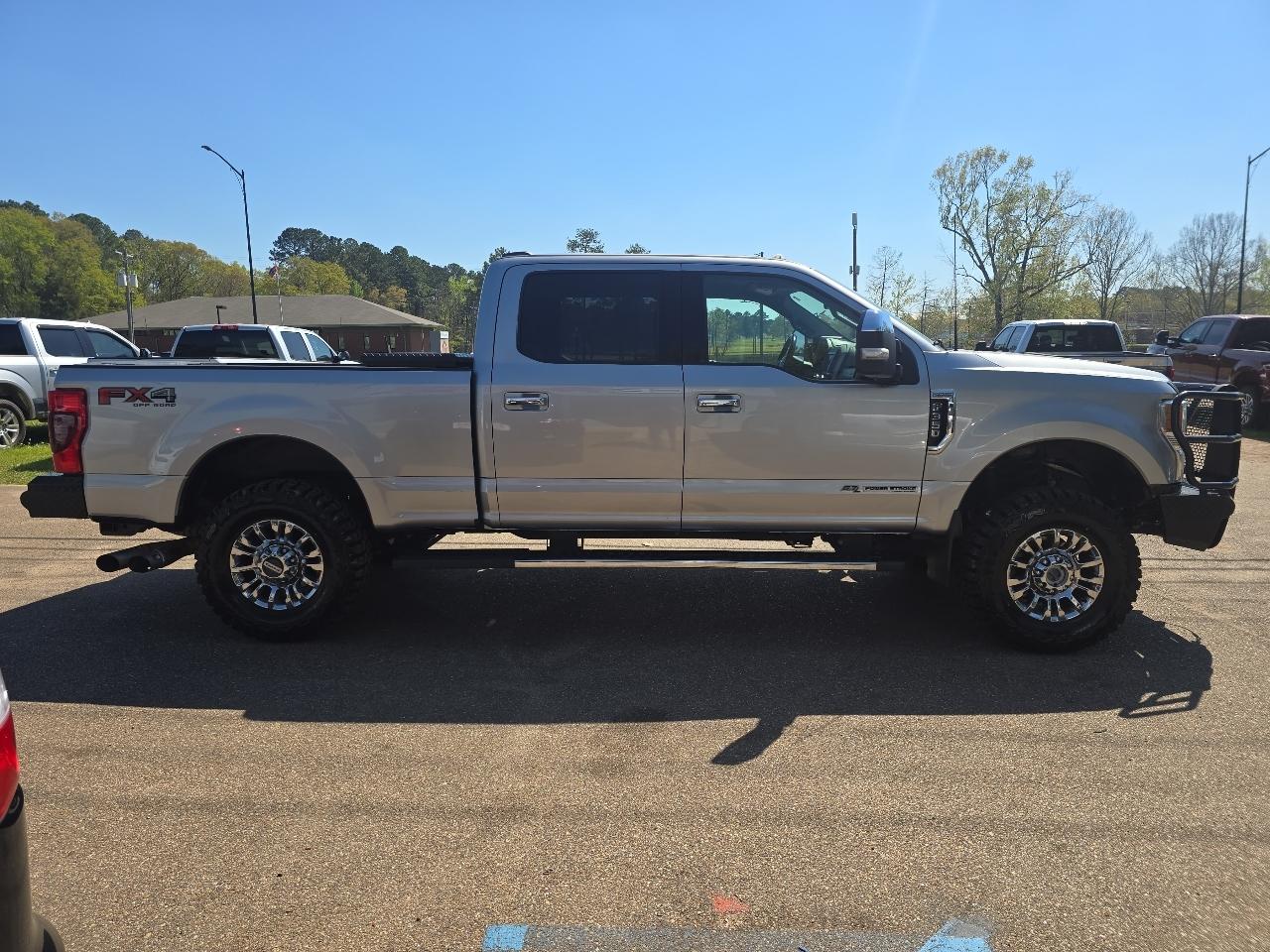 Ford F-350 SD Lariat Crew Cab 4WD 2021