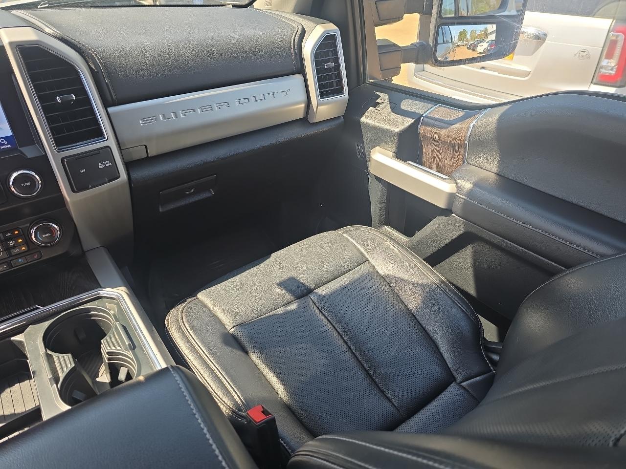 Ford F-350 SD Lariat Crew Cab 4WD 2021