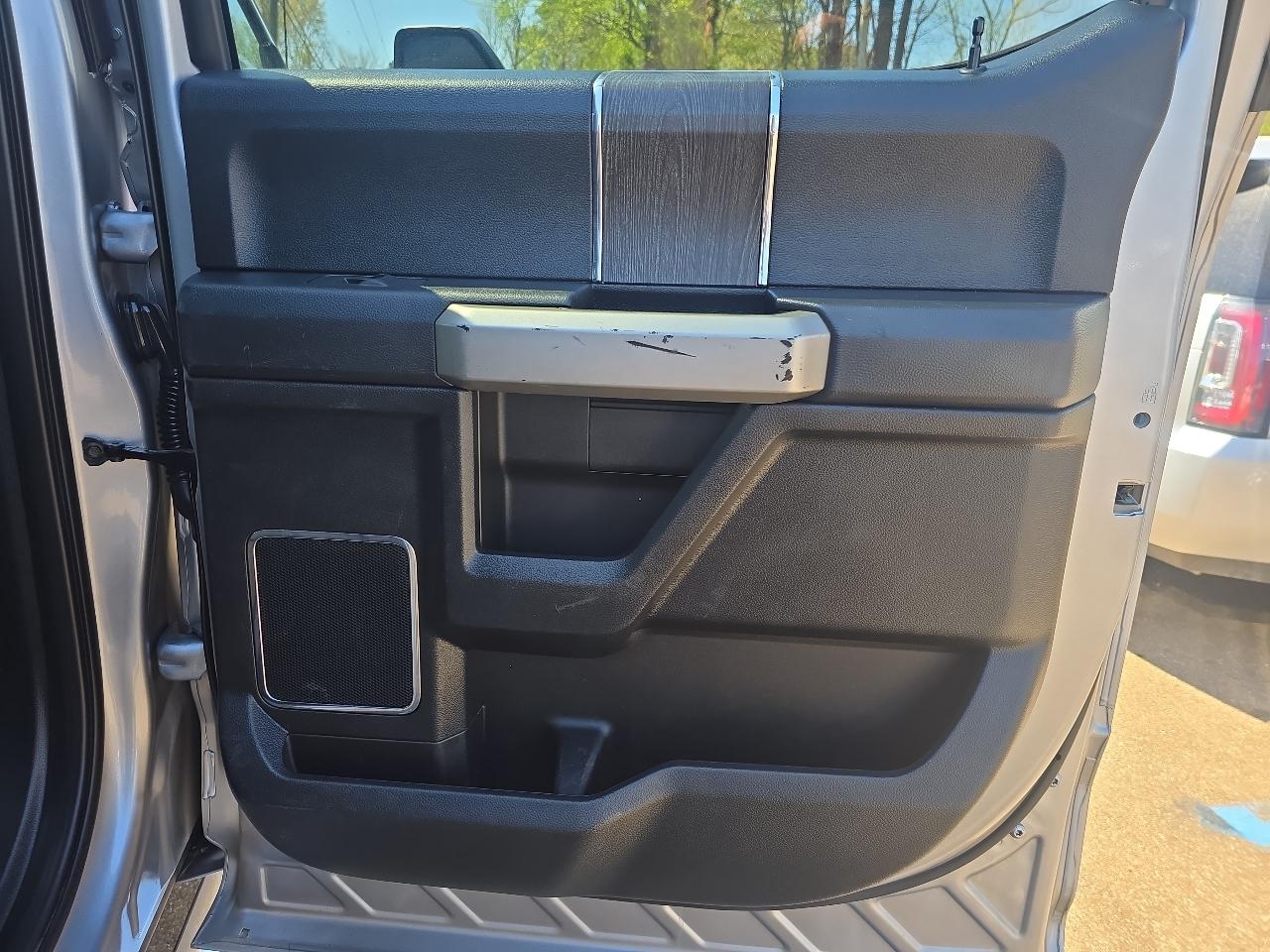 Ford F-350 SD Lariat Crew Cab 4WD 2021