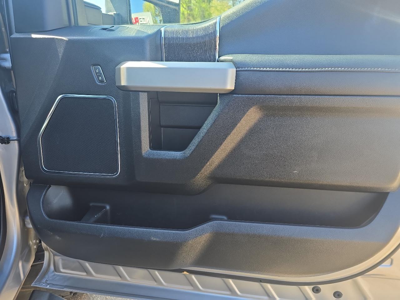 Ford F-350 SD Lariat Crew Cab 4WD 2021