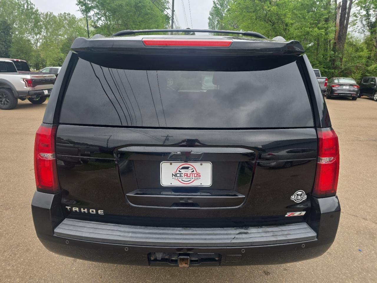 View vehicle photo 4