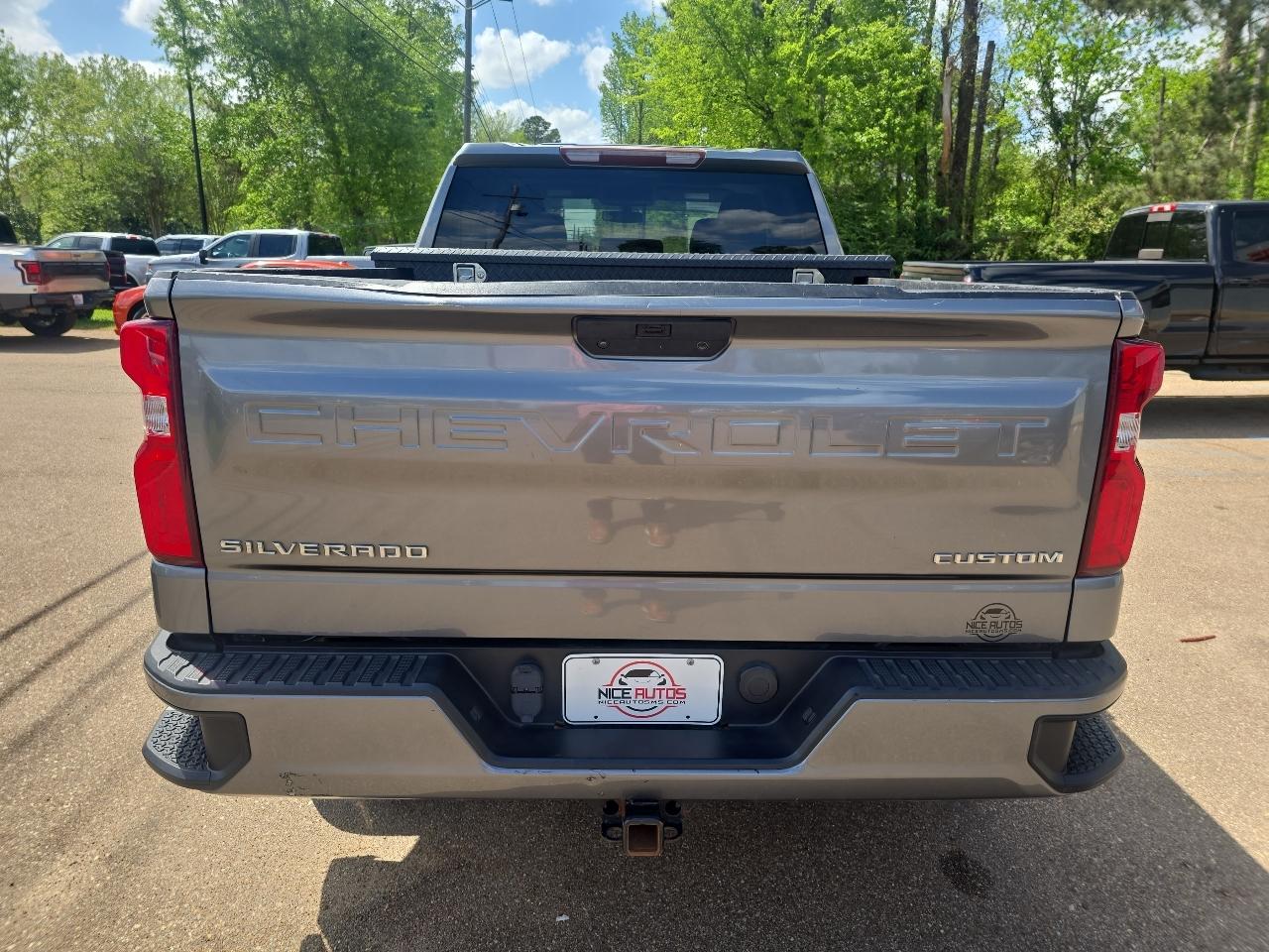 Chevrolet Silverado 1500 Custom 2021