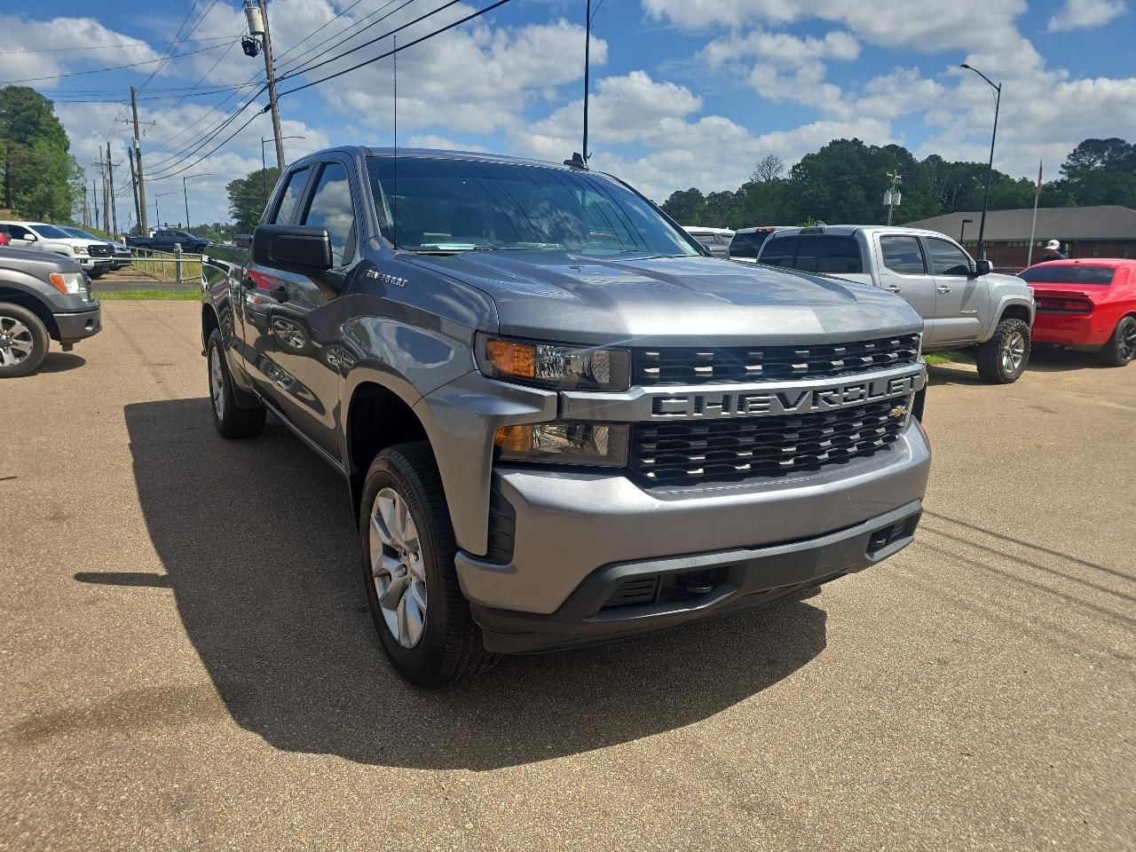 Chevrolet Silverado 1500 Custom 2021