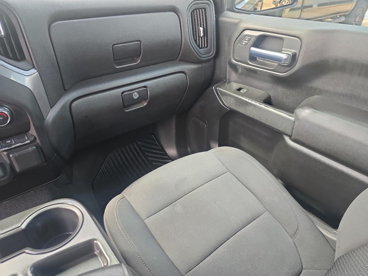 Chevrolet Silverado 1500 Custom 2021