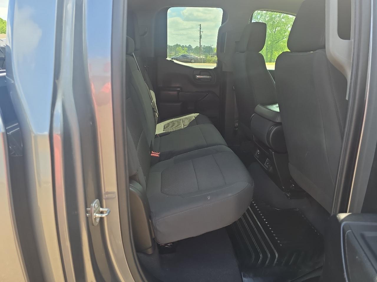 Chevrolet Silverado 1500 Custom 2021