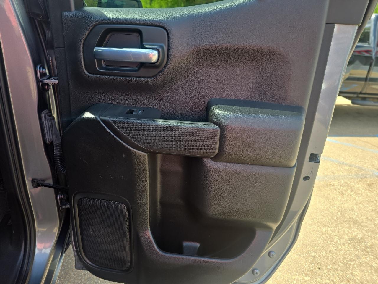 Chevrolet Silverado 1500 Custom 2021