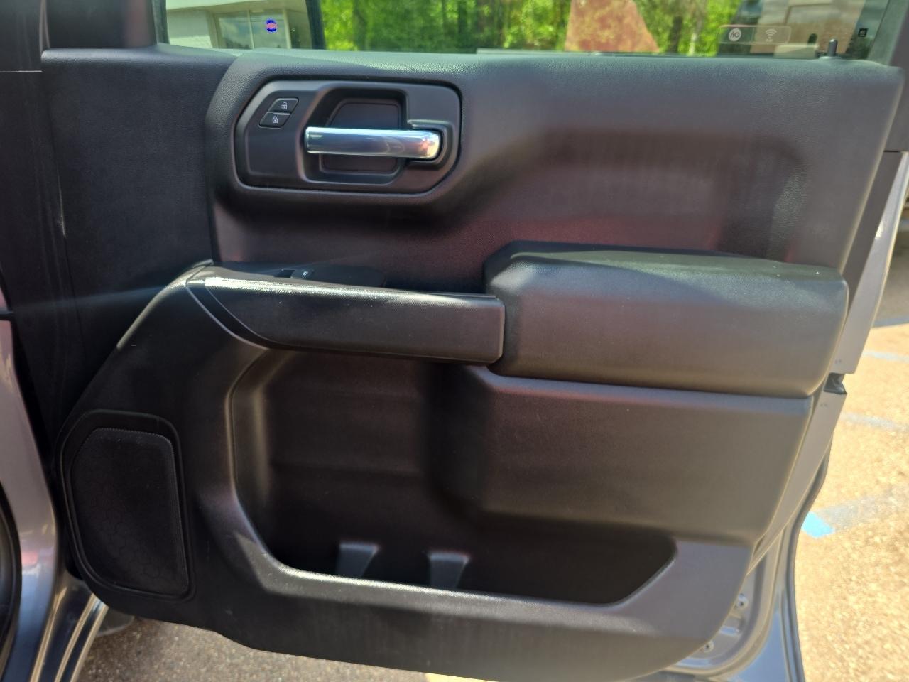 Chevrolet Silverado 1500 Custom 2021