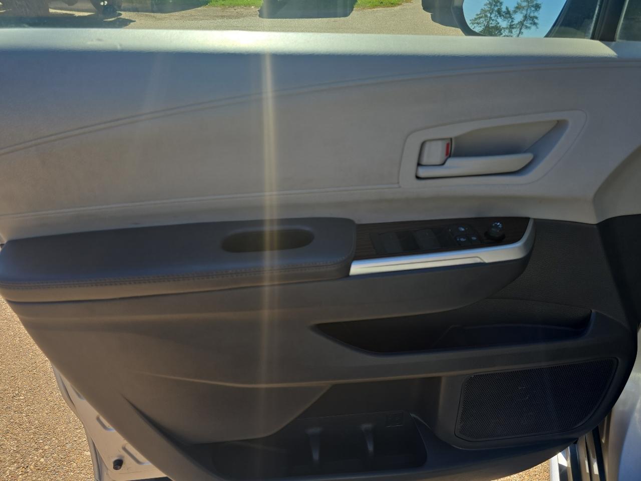 Toyota Sienna LE - 8 Passenger 2021