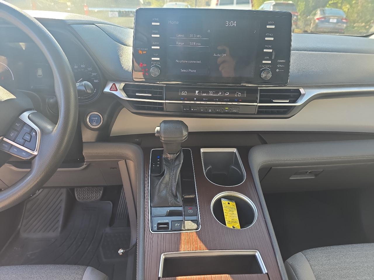 Toyota Sienna LE - 8 Passenger 2021