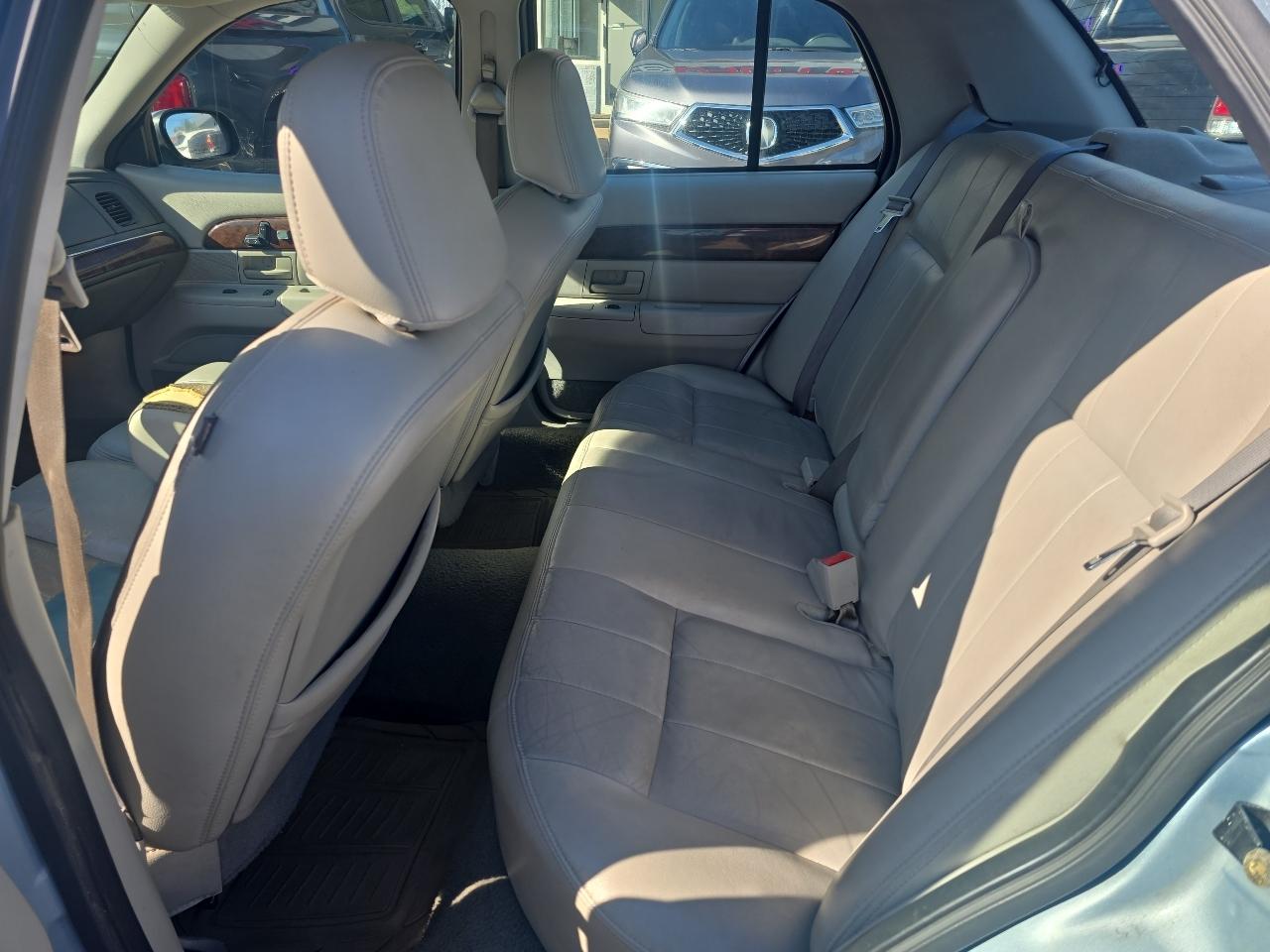 Mercury Grand Marquis 4dr Sdn LS Ultimate 2004